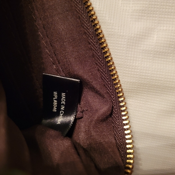 Giani Bernini Signature Logo Gold Brown Wristlet NWOT - Picture 8 of 9